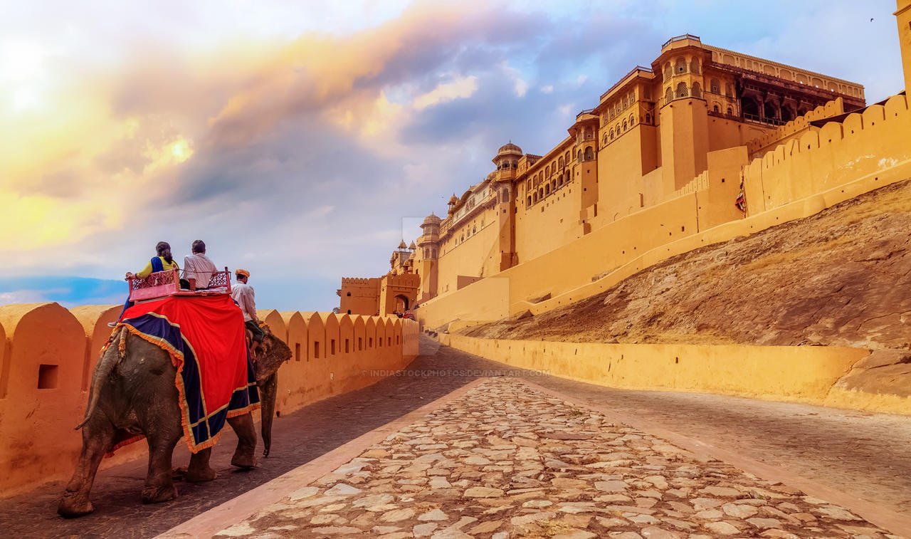 rajasthan__elephant_ride_at_amer_fort_jaipur
